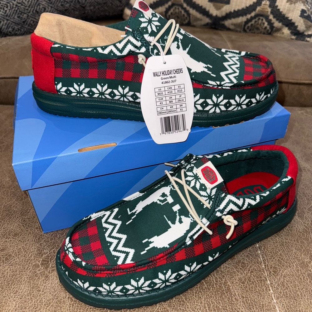 Hey Dude M10 Wally Holiday Cheers Green/Multi